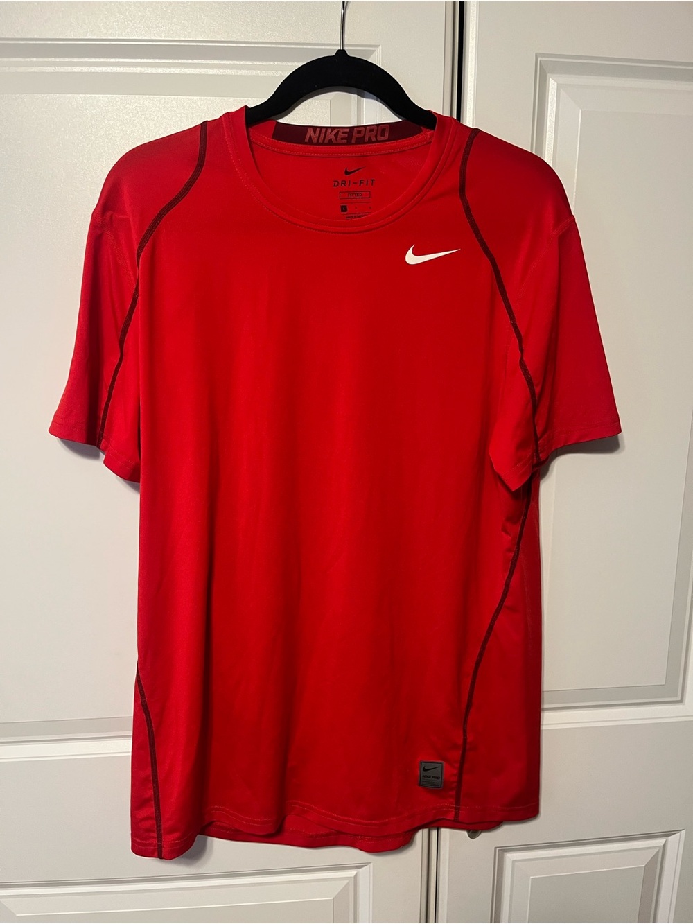 Nike Red Short-Sleeve Dri-FIT Performance Tee-L